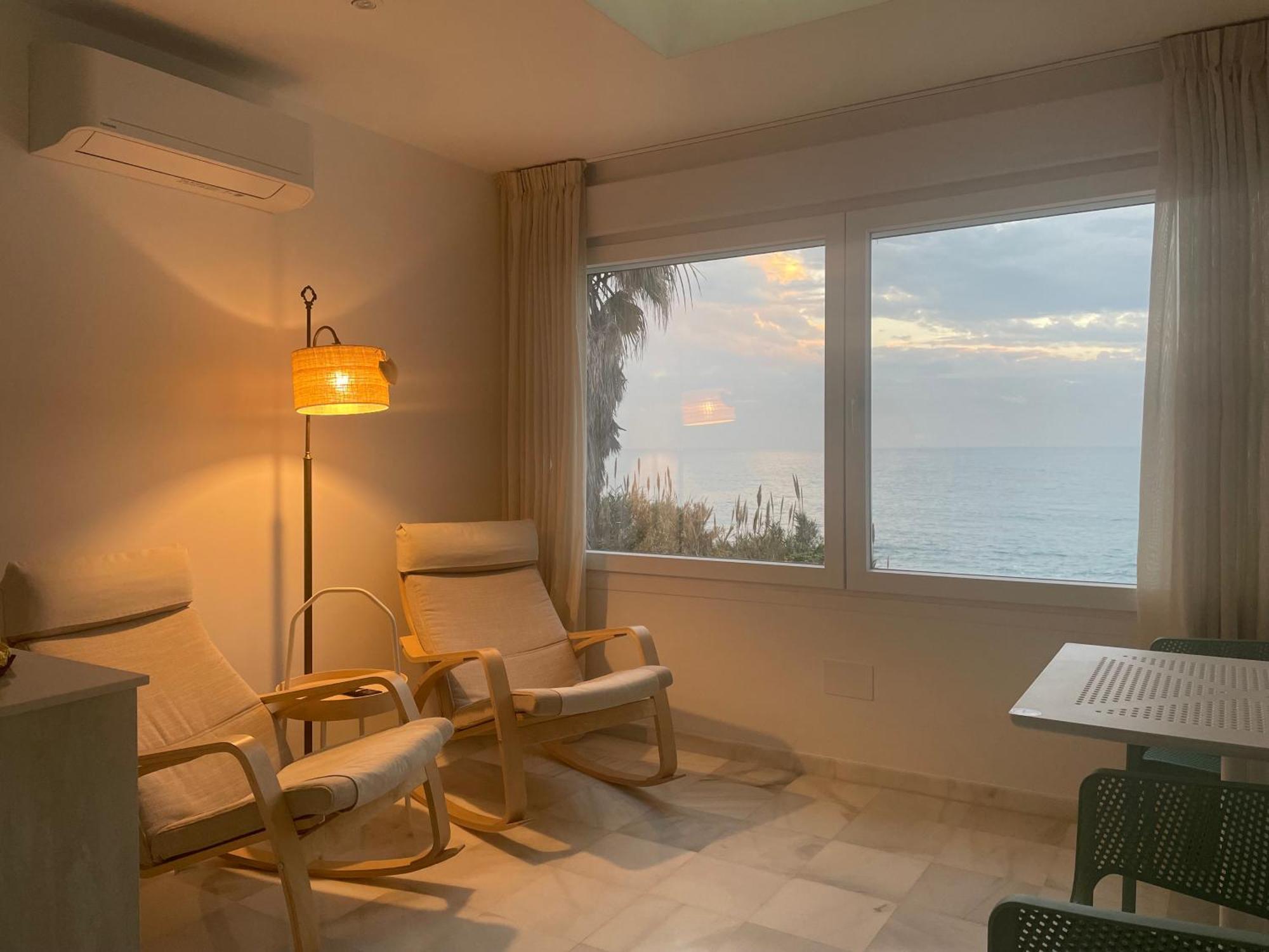 Bed and Breakfast La Sirena Del Viento Лос-Каньос-де-Мека Экстерьер фото
