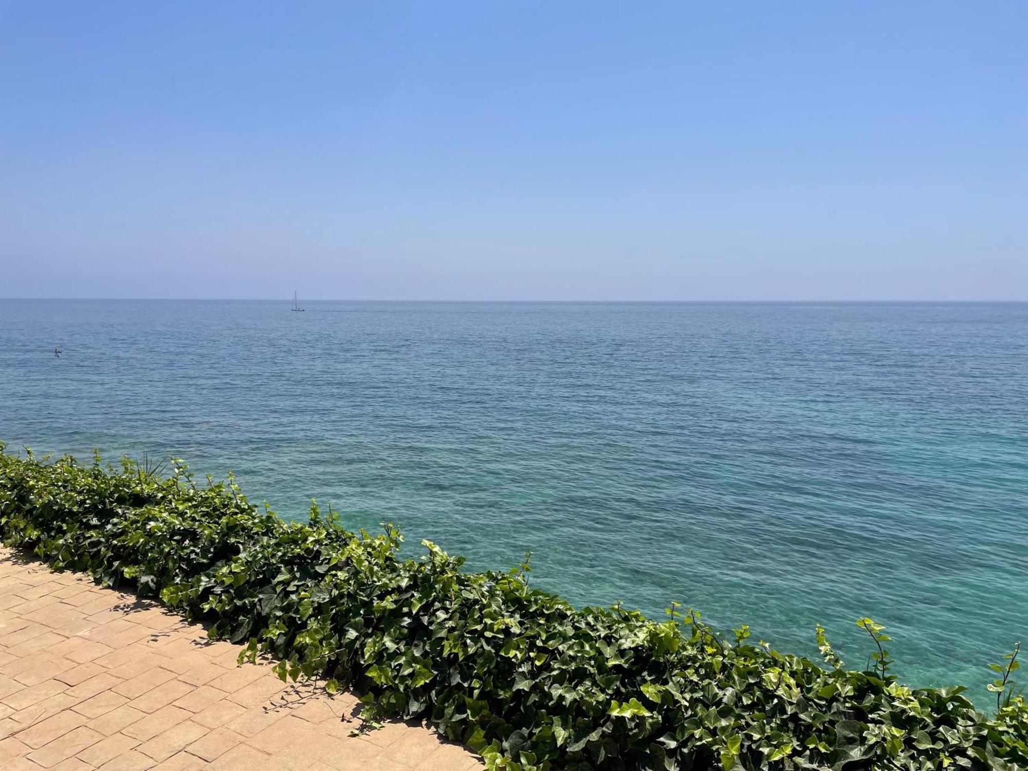 Bed and Breakfast La Sirena Del Viento Лос-Каньос-де-Мека Экстерьер фото